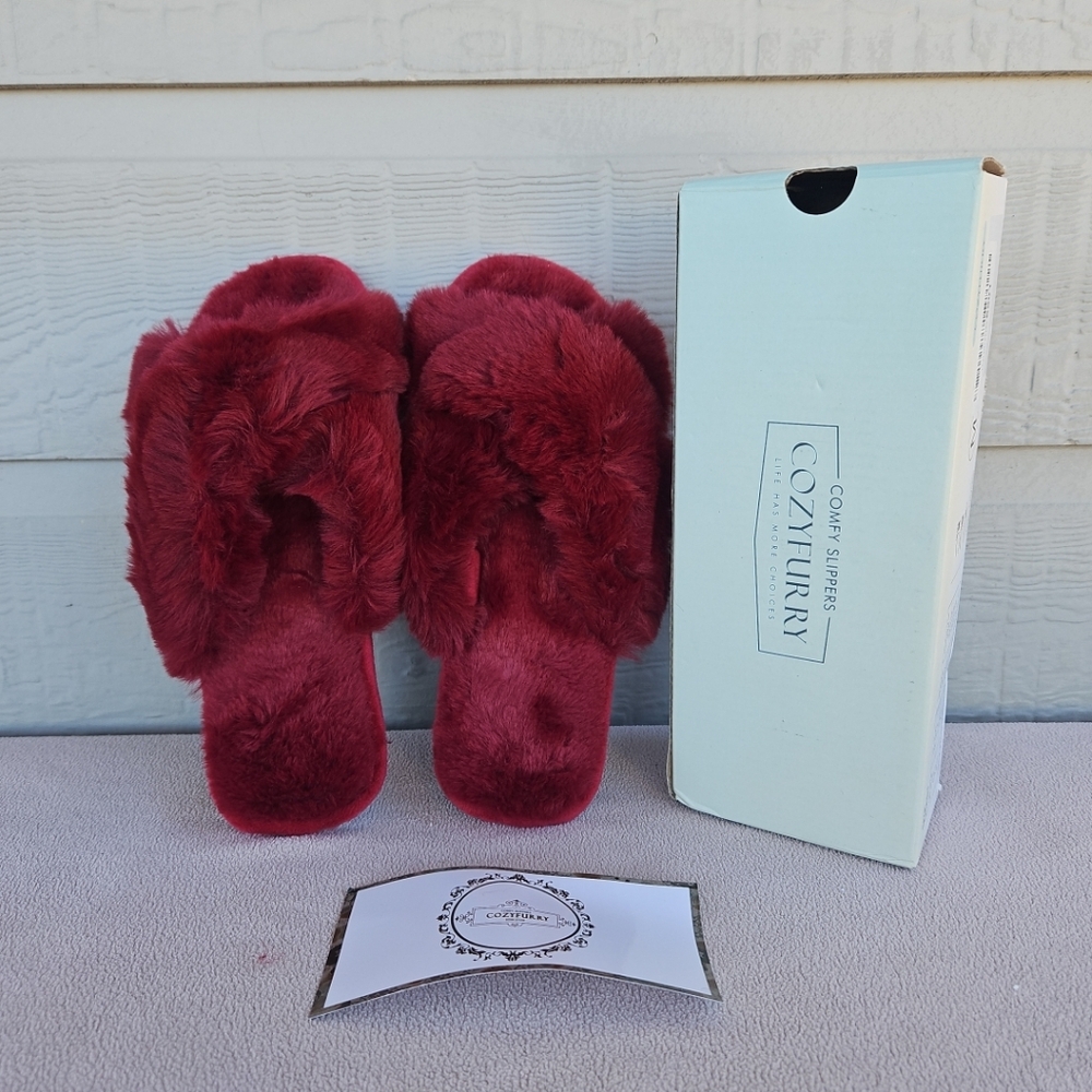 CozyFurry Womens House Slippers Size Medium 7 8 Red Crisscross Band Open Toe